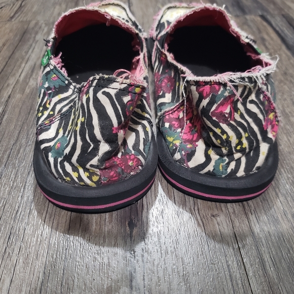 Sanuk scribble zebra shoes - Picture 5 of 10